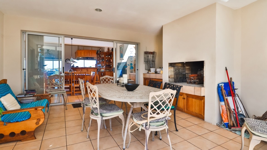 5 Bedroom Property for Sale in Stilbaai Wes Western Cape